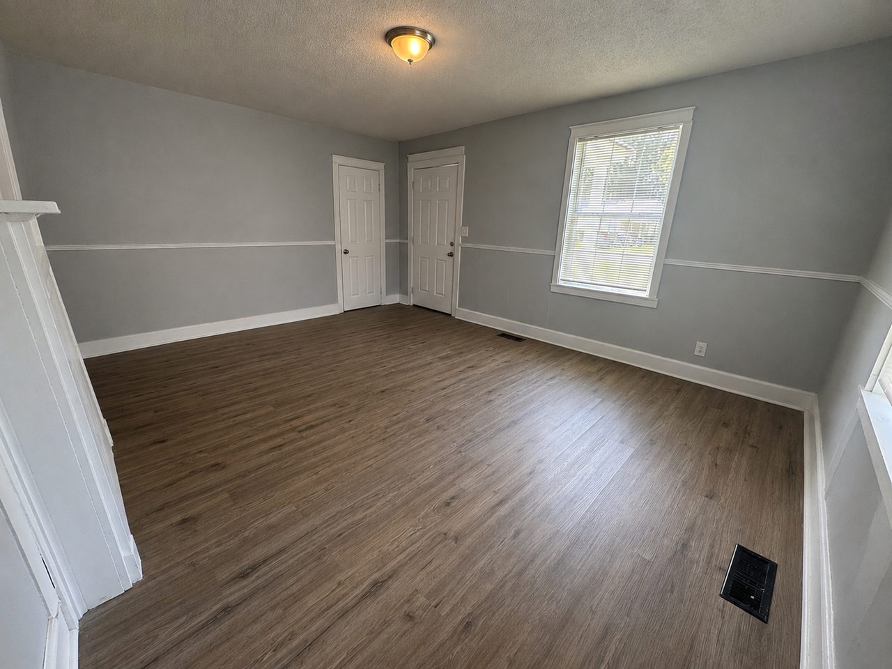 918 9th Ave Se - Photo 3 of 16
