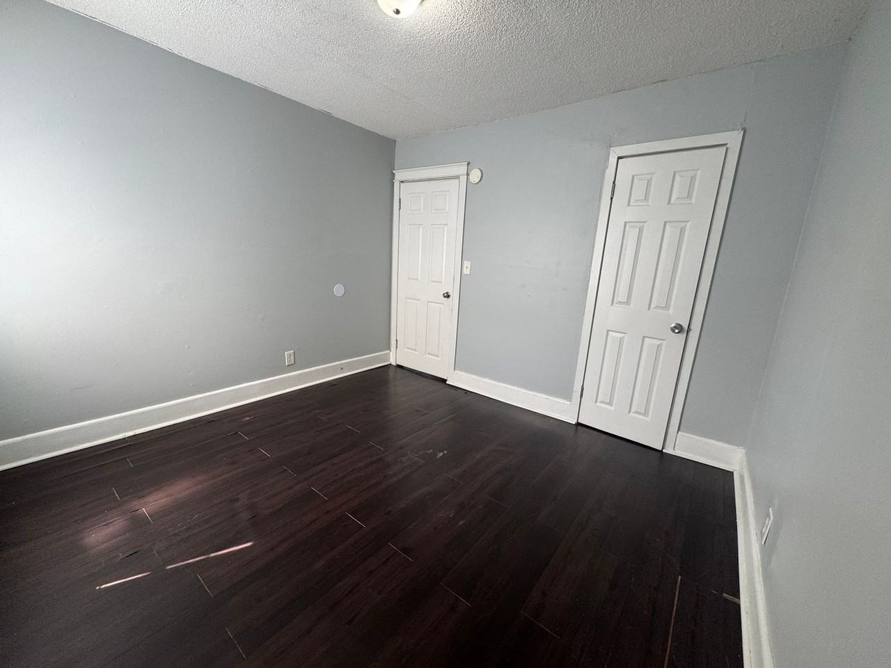 918 9th Ave Se - Photo 4 of 16