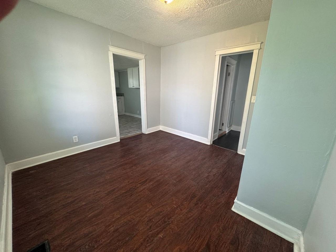 918 9th Ave Se - Photo 7 of 16