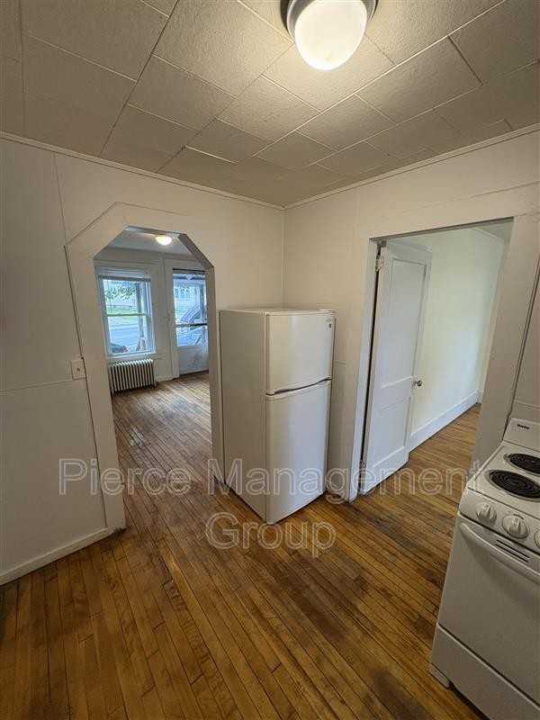 305 Marlboro St #2 - Photo 4 of 7