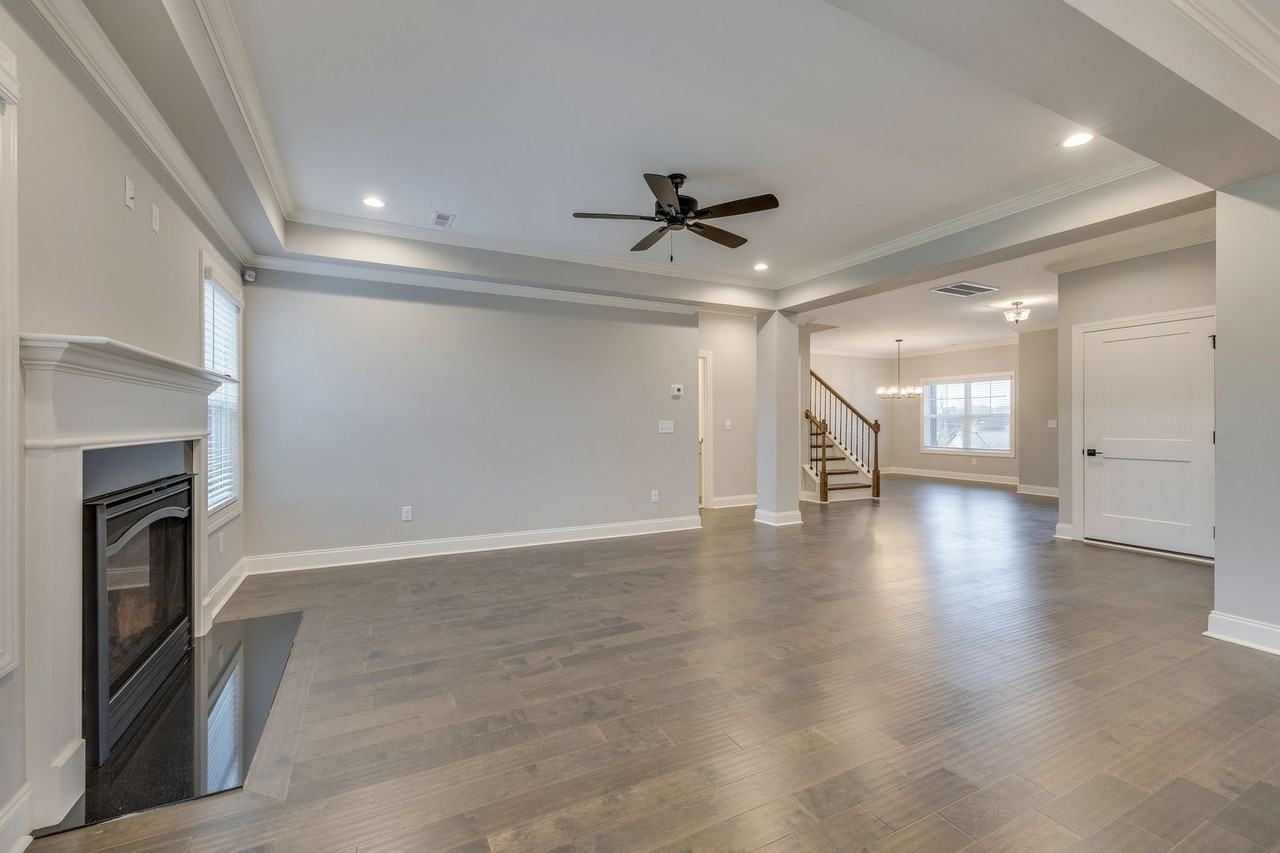 1709 Melton Meadows Dr - Photo 2 of 27