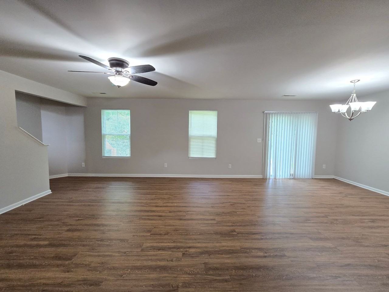 1816 Hooper Ct - Photo 4 of 19
