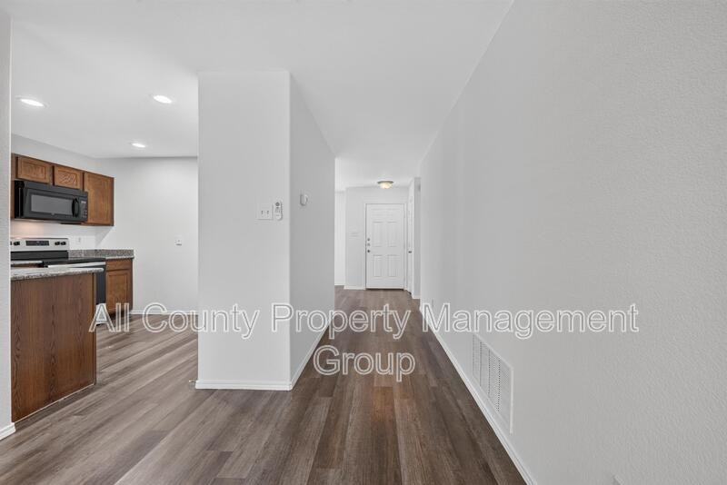 320 Chalkstone Dr - Photo 7 of 28