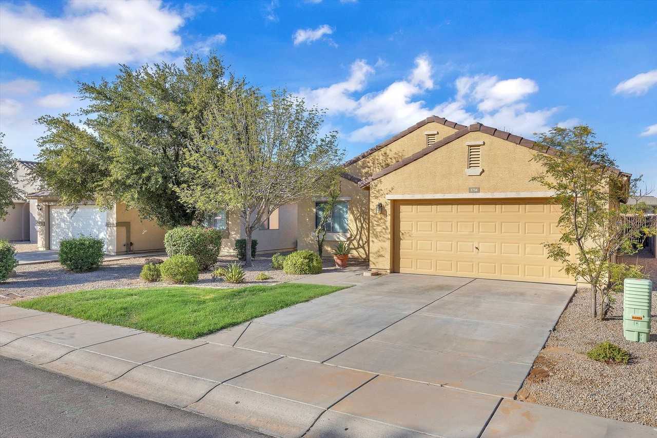 1754 W Desert Canyon Dr - Photo 2 of 28