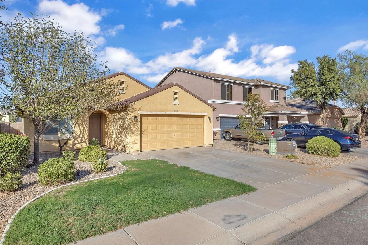 1754 W Desert Canyon Dr - Photo 3 of 28