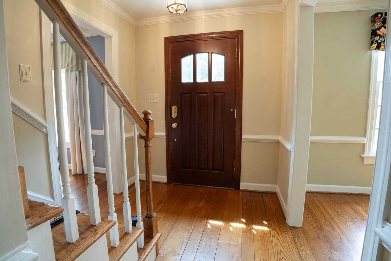 4716 Heritage Dr - Photo 2 of 20