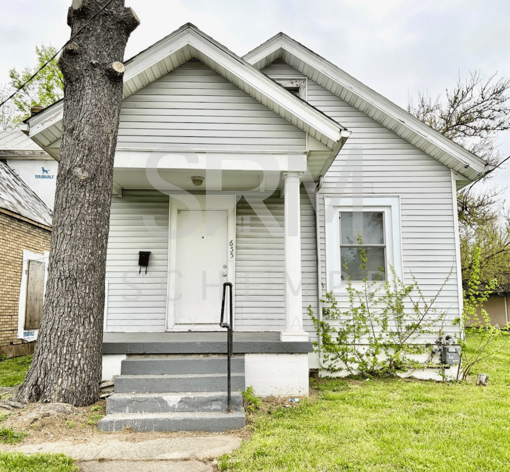 655 S 27th St - Photo 2 of 14