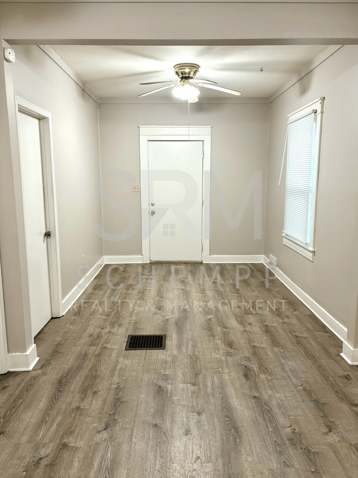 655 S 27th St - Photo 3 of 14
