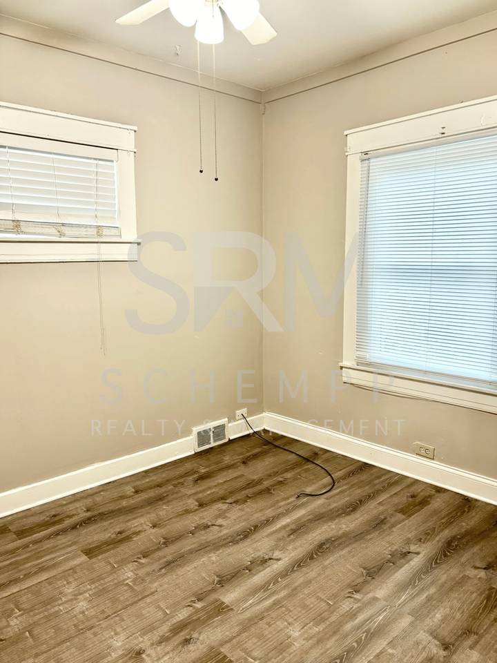 655 S 27th St - Photo 6 of 14