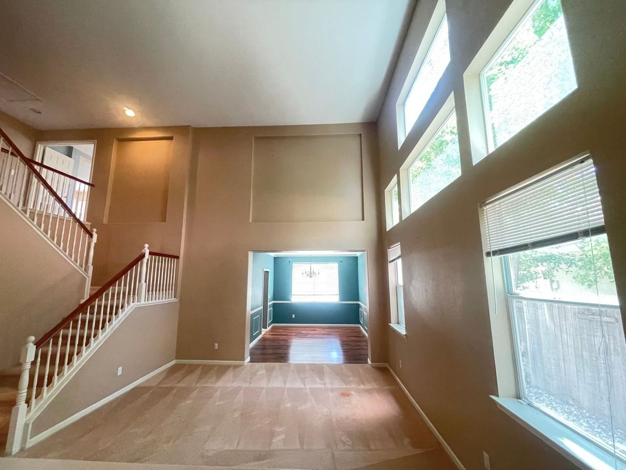 959 Sterling Cir - Photo 3 of 23