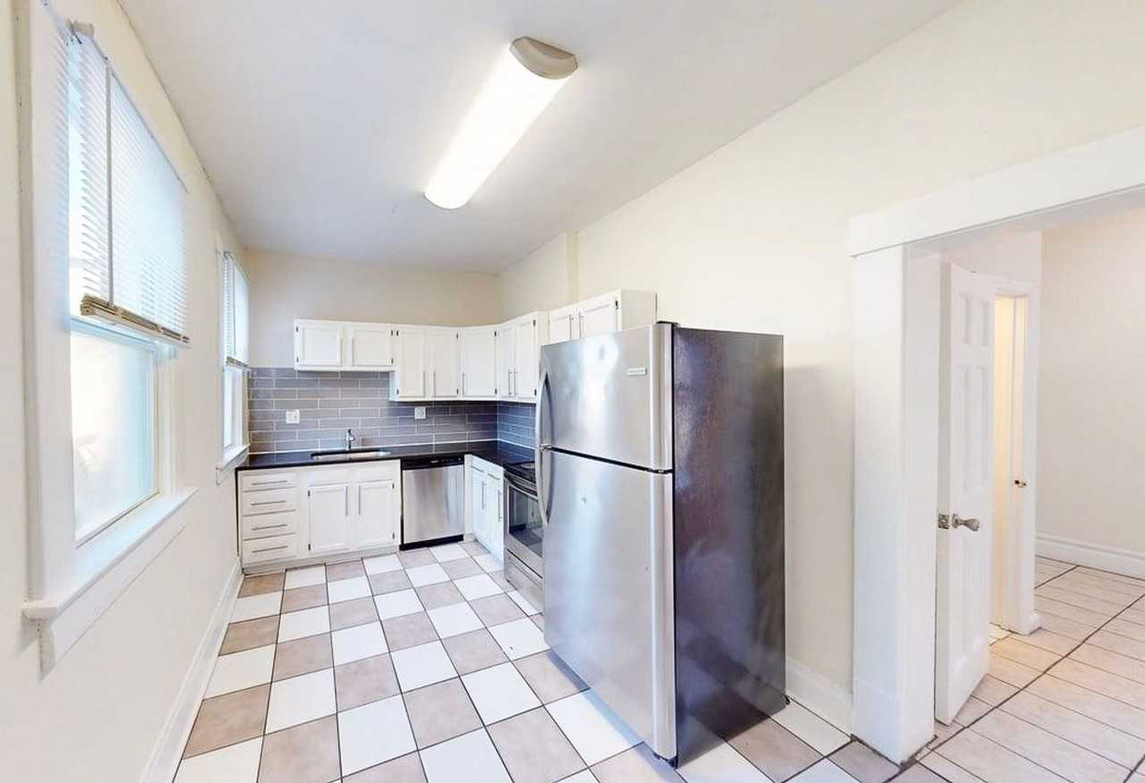 183 E 13th Ave - Photo 5 of 21