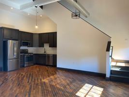 featured image of 657 N 13th St