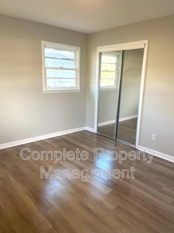 441 Orchid Rd - Photo 7 of 19