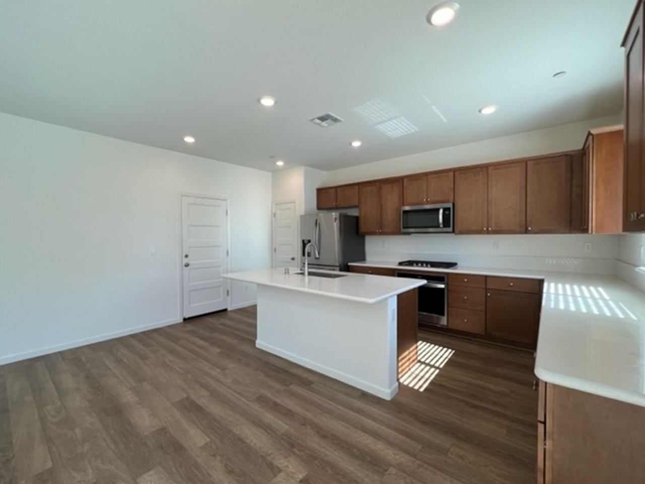 616 Pipa Ln - Photo 7 of 27