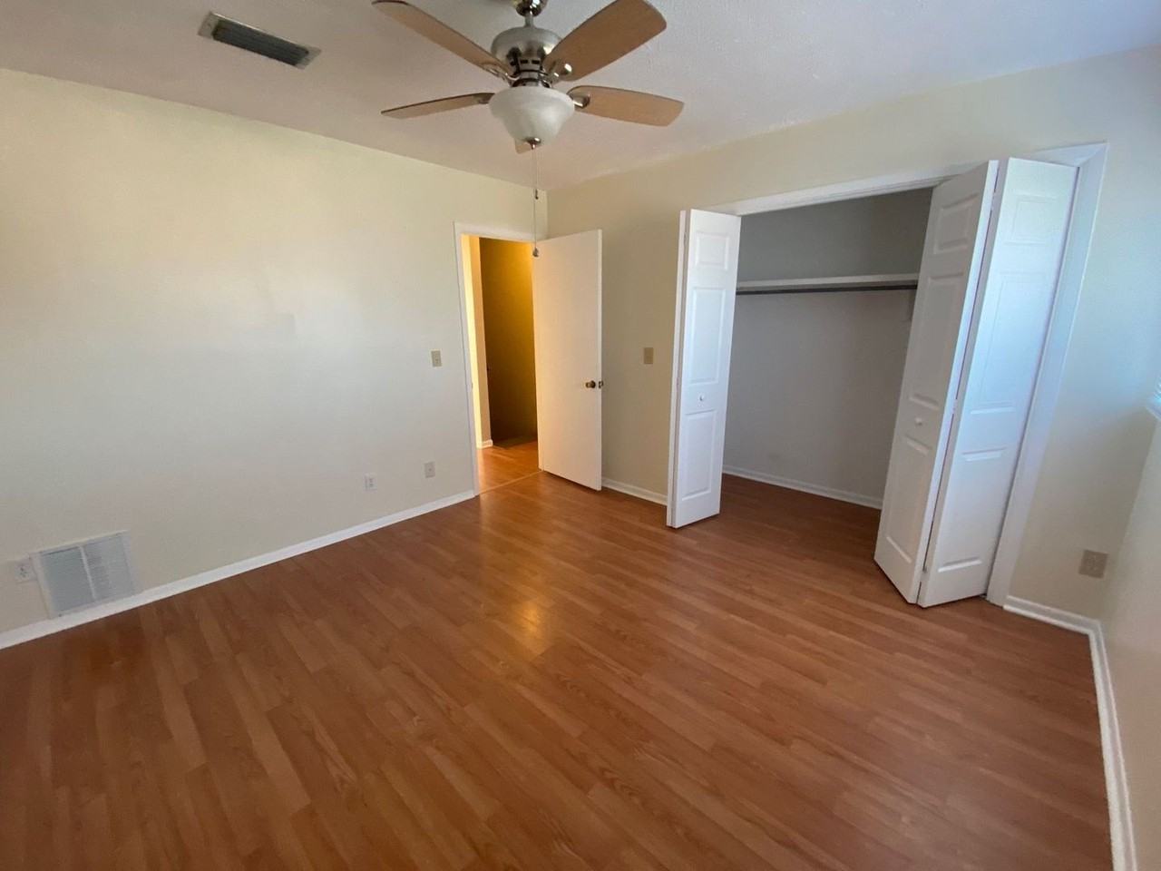 1538 Mulberry Ave - Photo 3 of 7