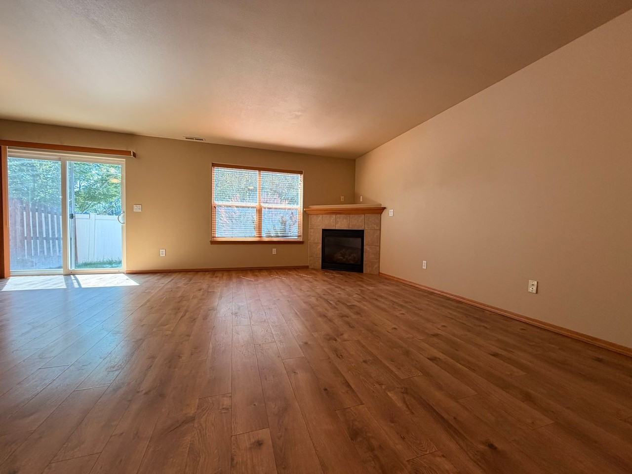 2988 Sw Indian Cir - Photo 4 of 23