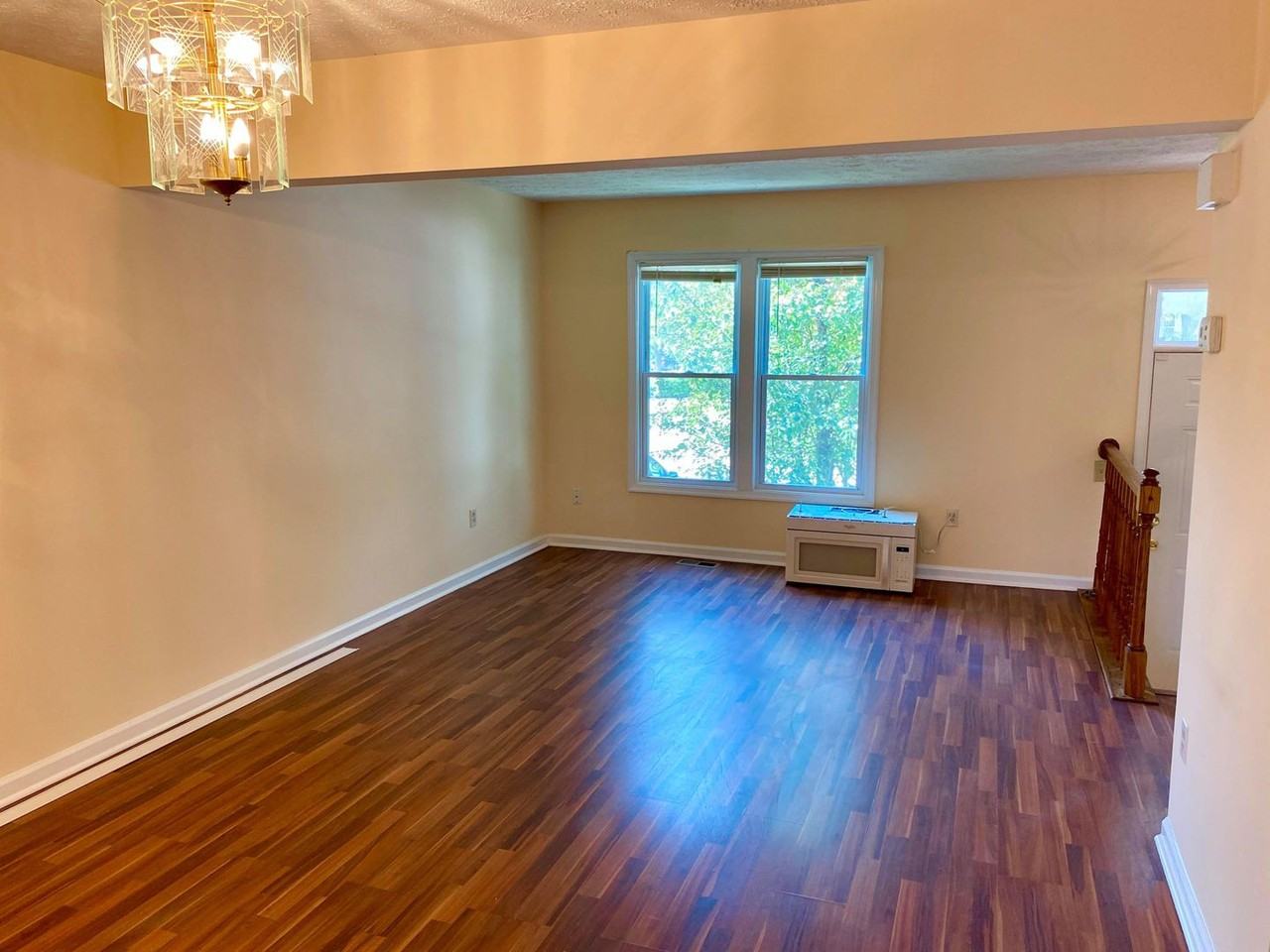 1711 Winding Brook Way - Photo 4 of 24