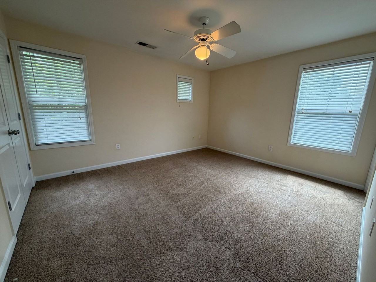 170 Jonas Ave - Photo 5 of 15
