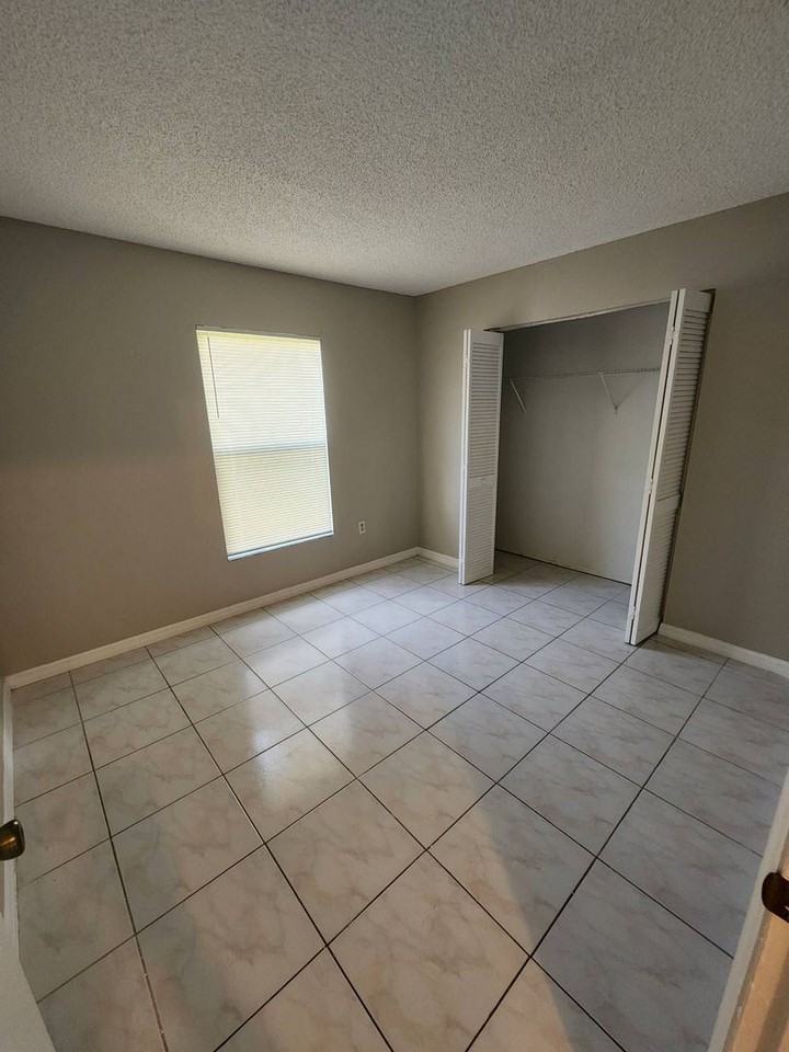 607 Koala Ct - Photo 5 of 35