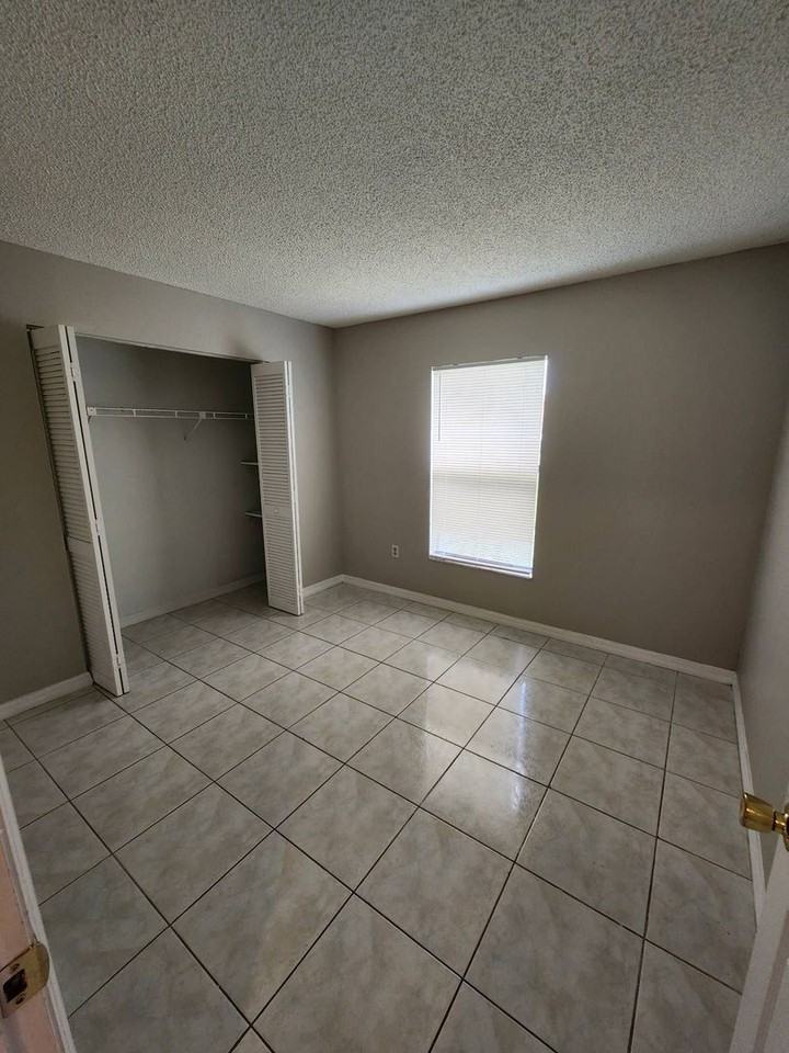 607 Koala Ct - Photo 7 of 35