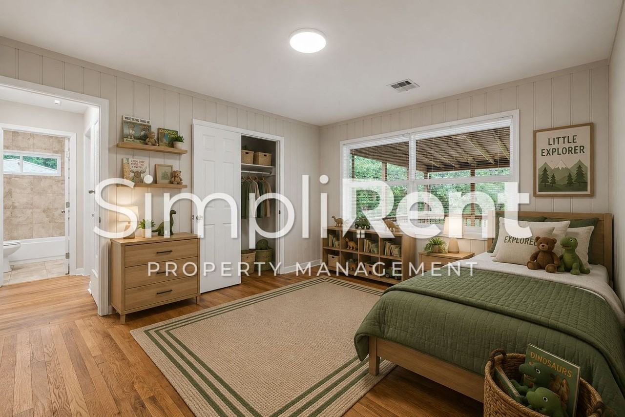 1727 Mckenzie Dr - Photo 4 of 14