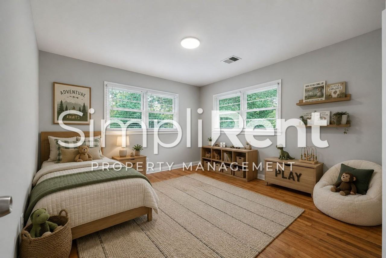 1727 Mckenzie Dr - Photo 6 of 14