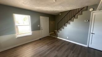 224 Greenleaf Cir - Photo 1 of 1