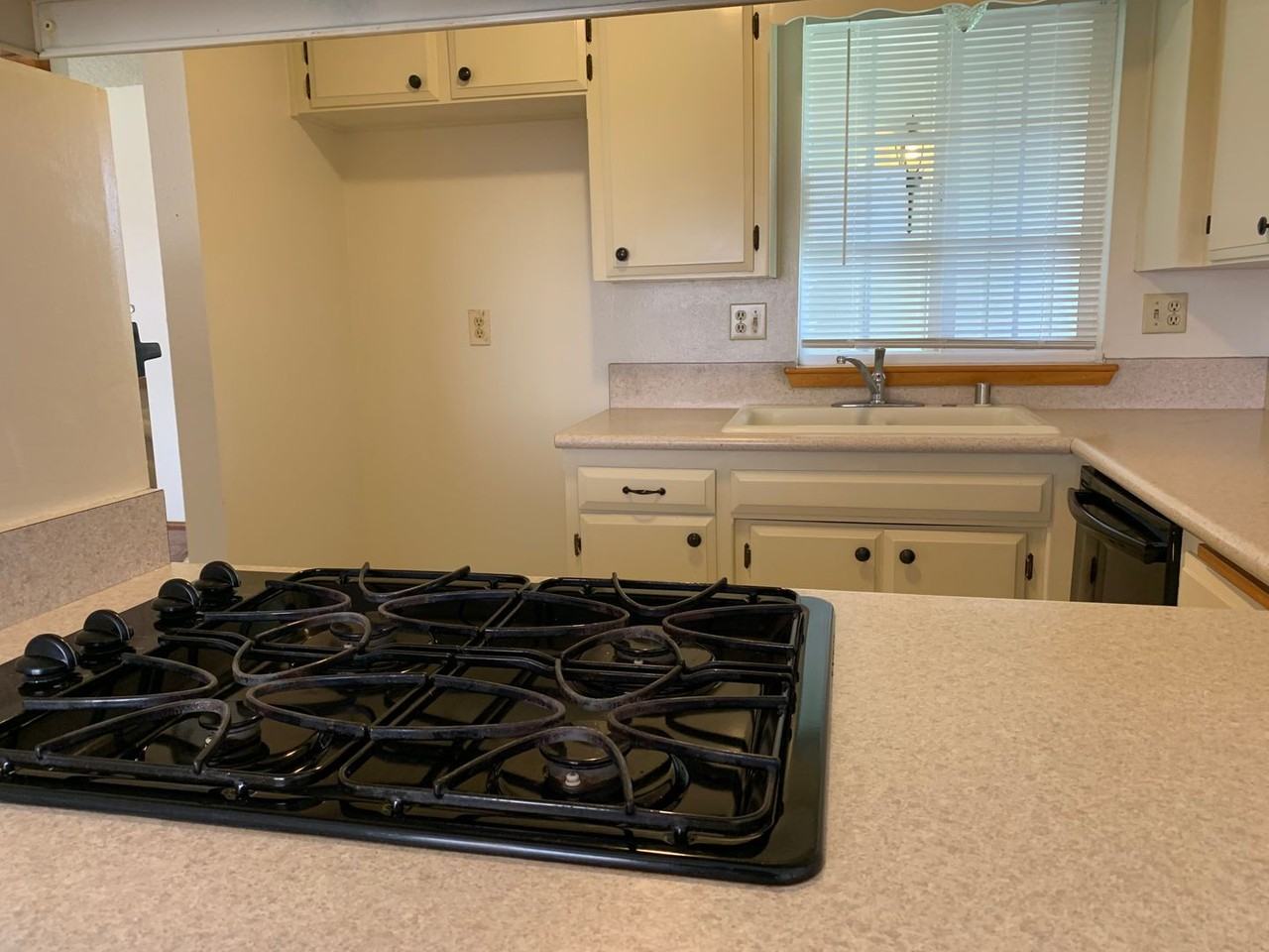 2921 W Country Ave - Photo 6 of 20