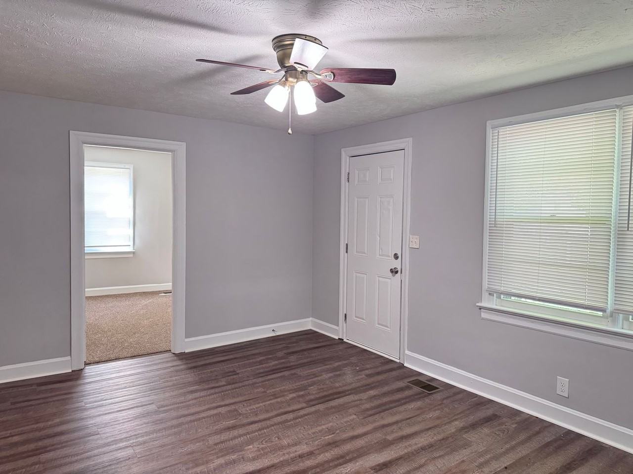 719 Perkins Ave - Photo 2 of 16