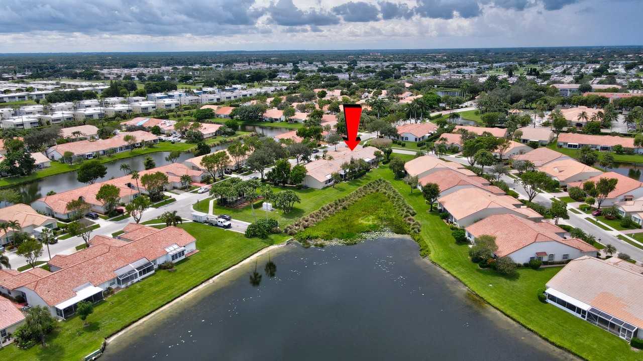 6183 Floral Lakes Dr - Photo 2 of 35