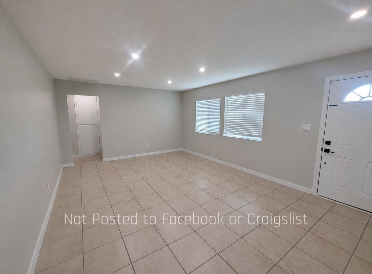 612 Aladdin Ln #612 - Photo 2 of 9