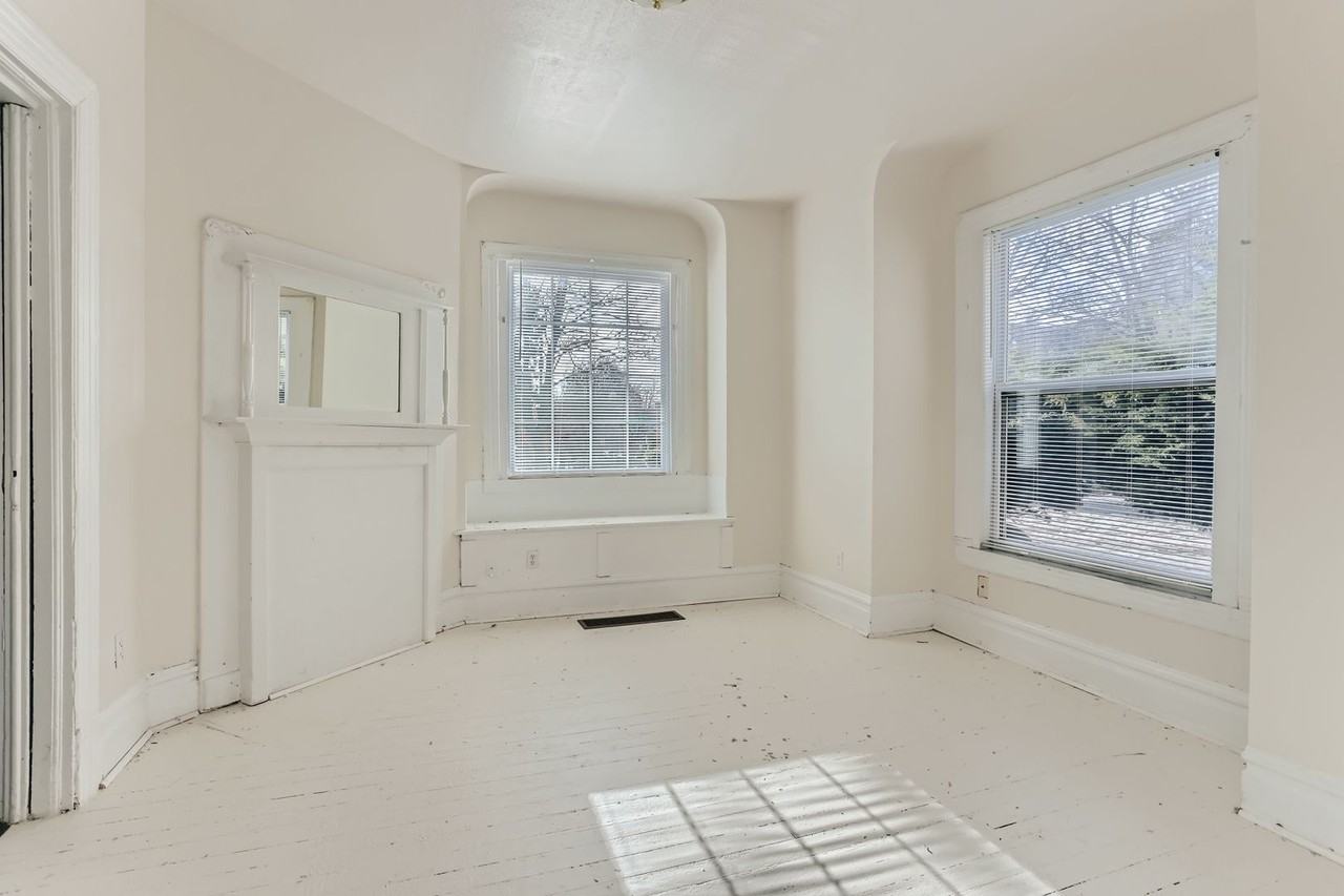 800 20th Ave - Photo 2 of 13
