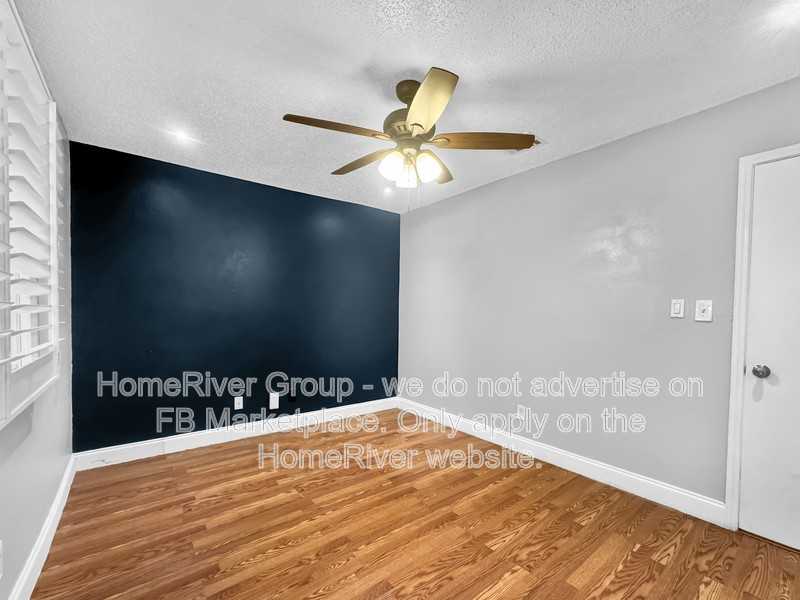3318 Stoney Sq - Photo 6 of 16