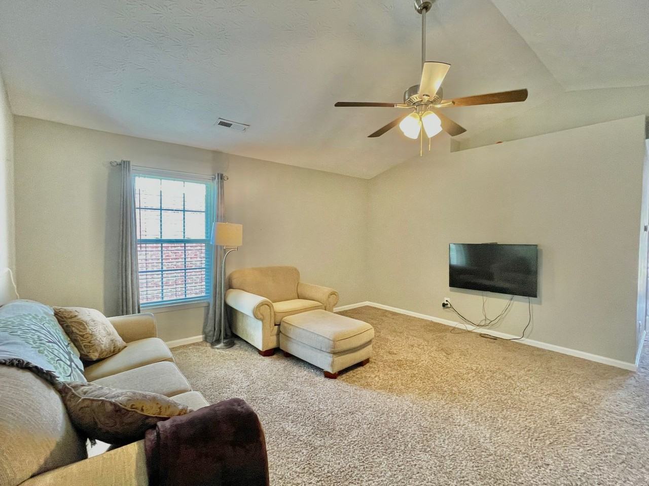 2948 Sullivans Trce - Photo 4 of 16