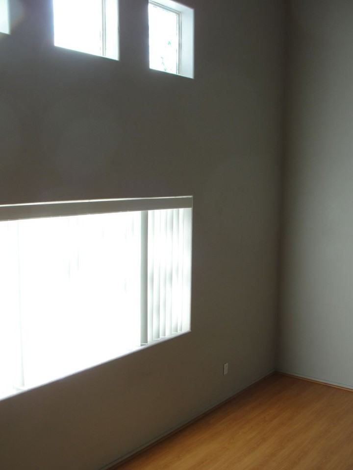 5258 Steinbrenner Ln - Photo 3 of 25
