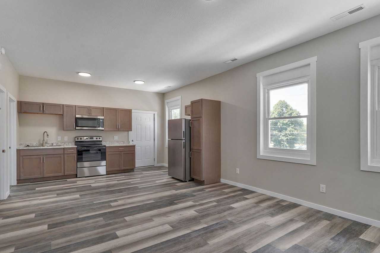 650 S Jefferson Ave #A - Photo 7 of 16
