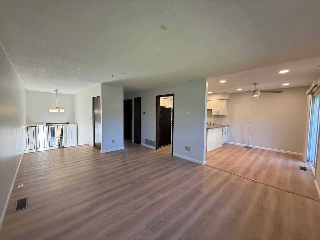 12288 Drake St Nw - Photo 5 of 27