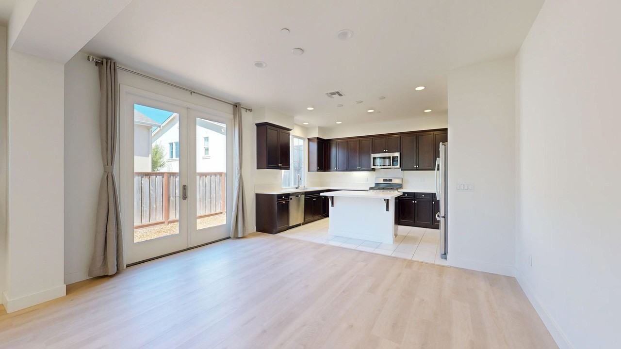 1605 Rose Clover St - Photo 5 of 50