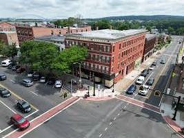 featured image of 460 Main St