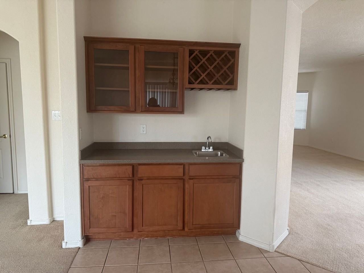 3601 Oasis Springs Rd Ne - Photo 4 of 23