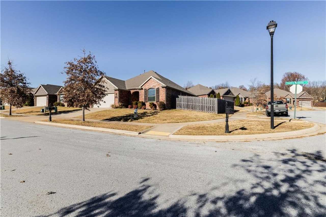 3644 W Country Meadows St - Photo 3 of 30