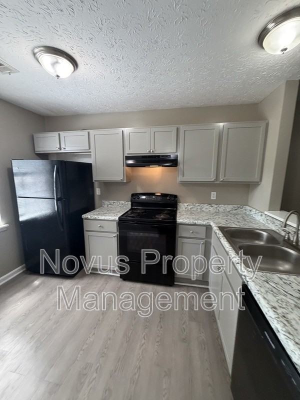 703 South St - Photo 4 of 21
