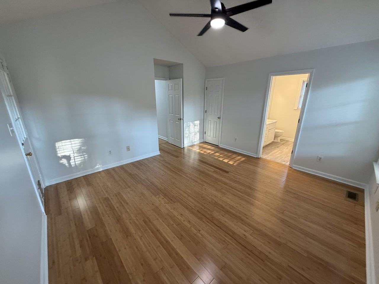 304 Aqua Marine Ln - Photo 5 of 20
