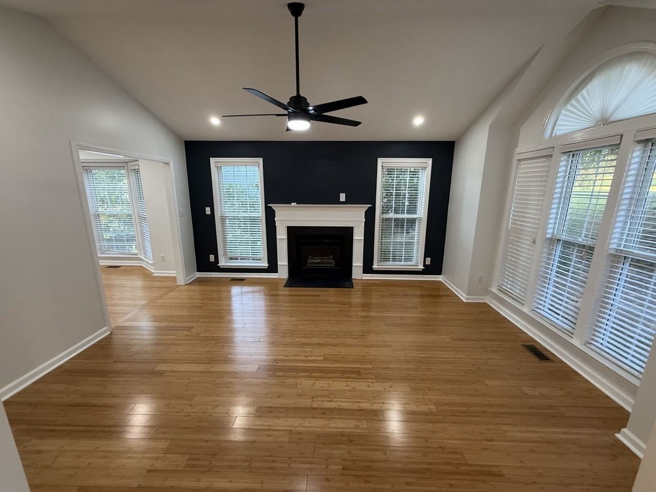 304 Aqua Marine Ln - Photo 6 of 20