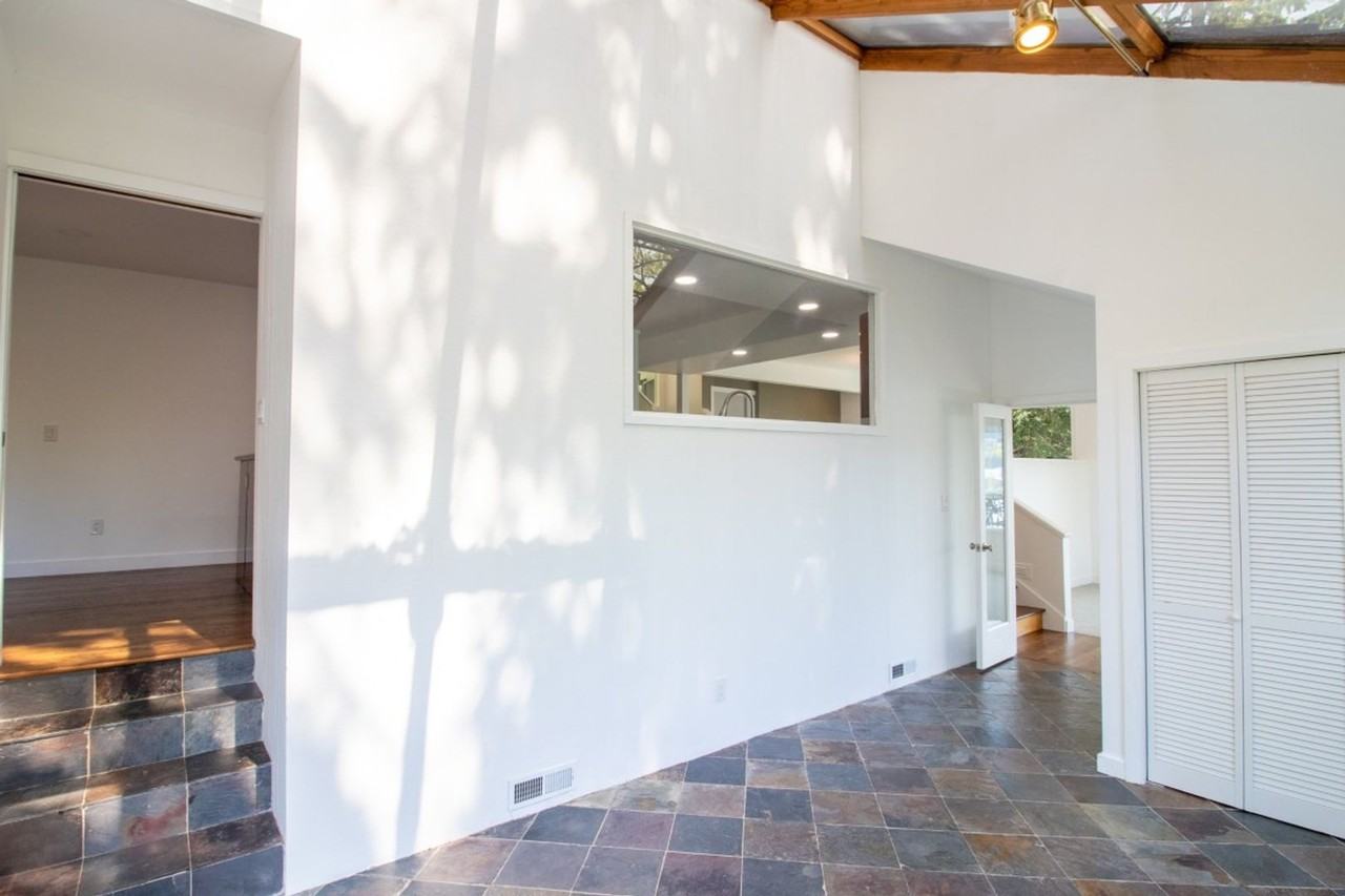 7255 E Mercer Way - Photo 4 of 38