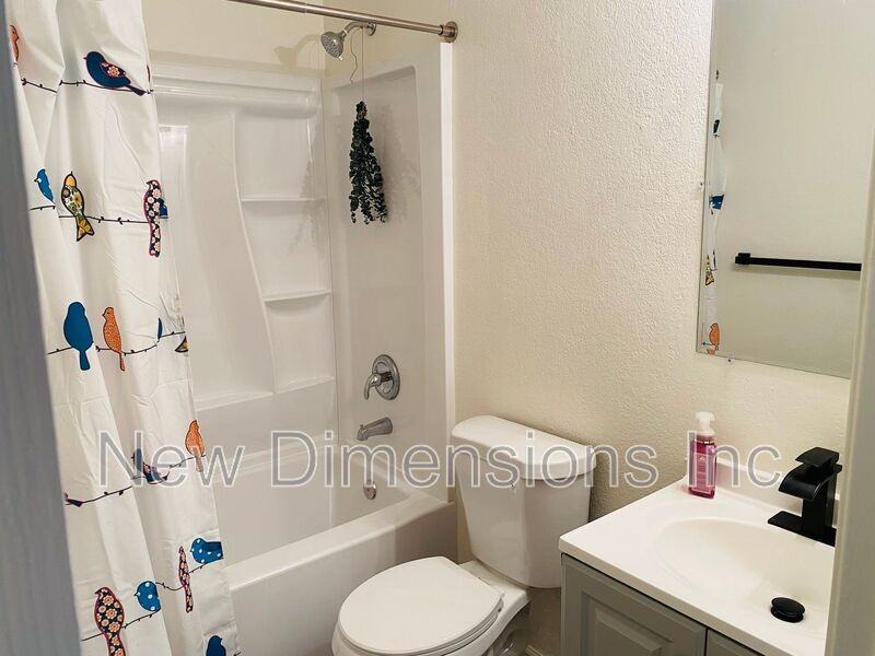 192 N Nevada St - Photo 5 of 8