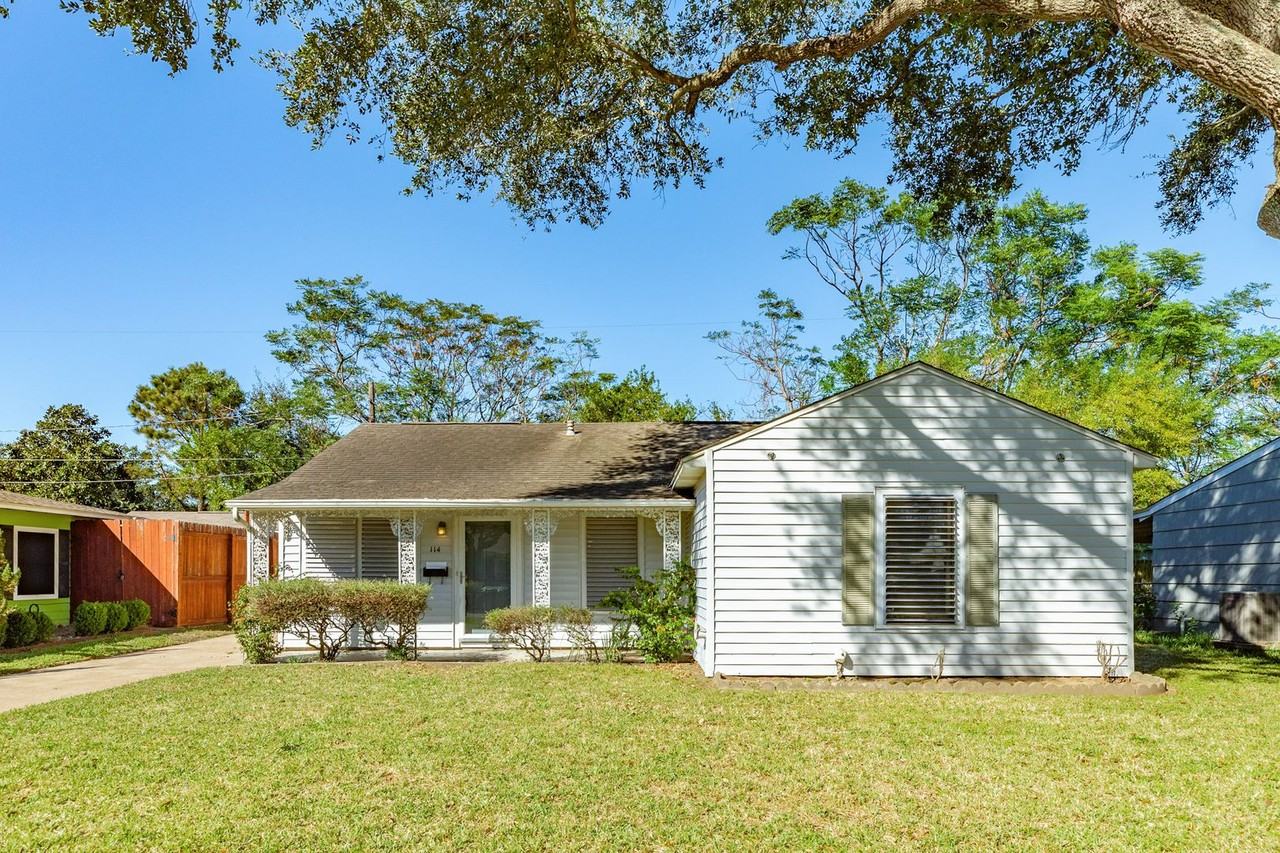 114 Tarpon Ave - Photo 2 of 24