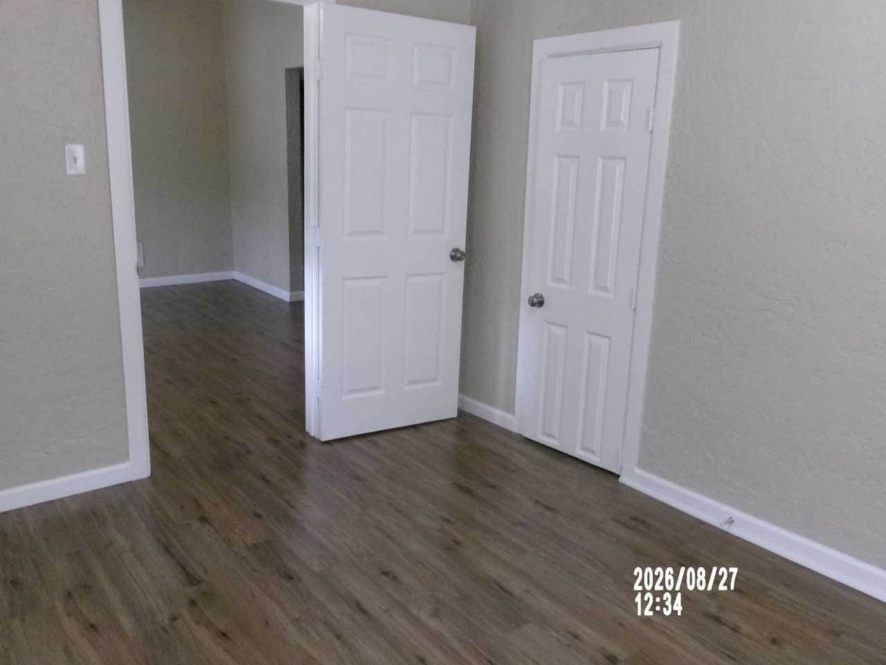 306 Nw Bell Ave - Photo 3 of 23