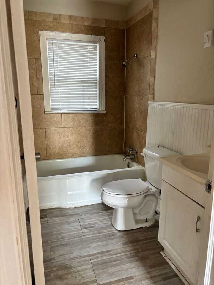 4661 Londonderry Dr - Photo 7 of 12