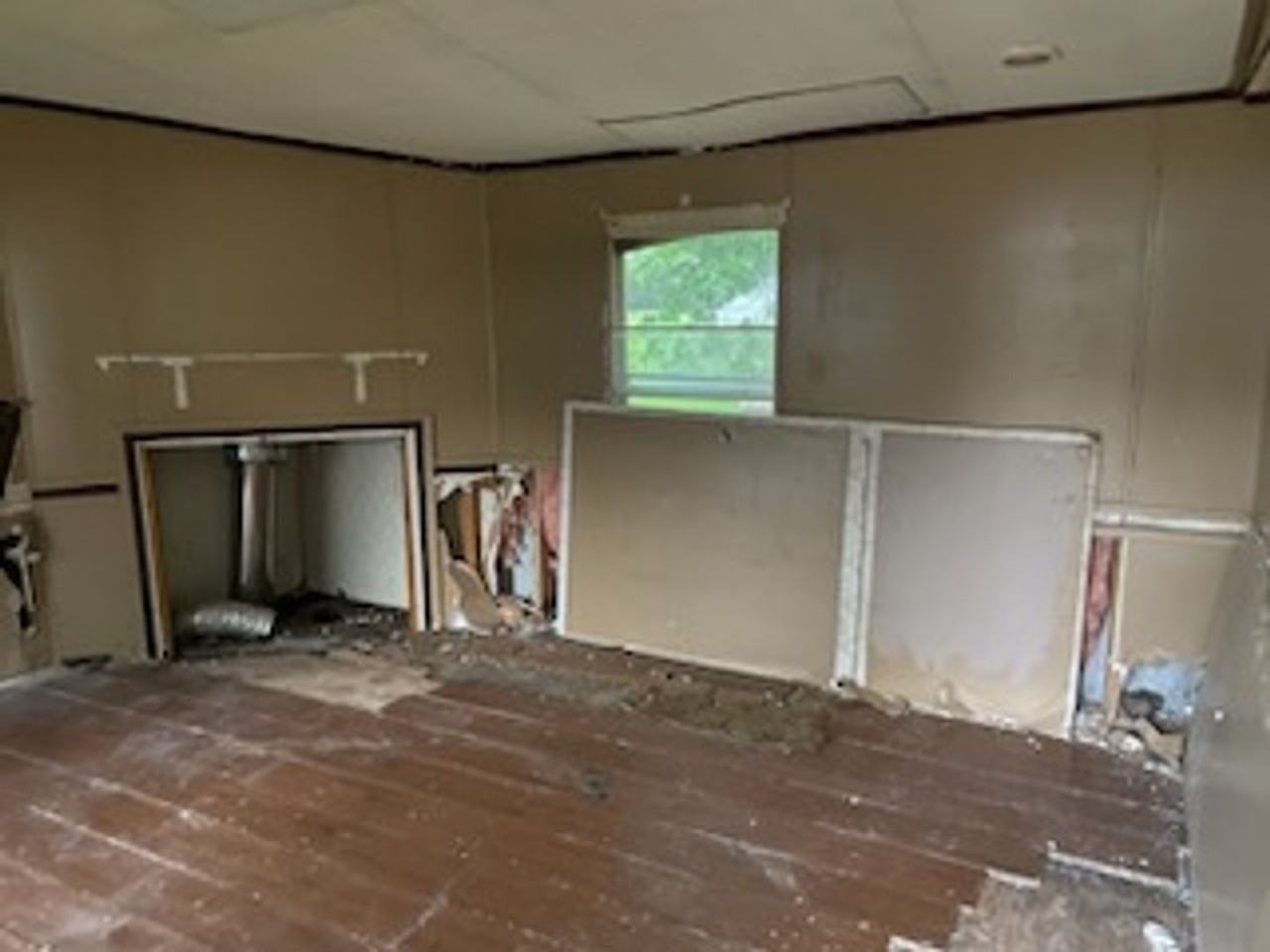 403 403 Cole St - Photo 2 of 10